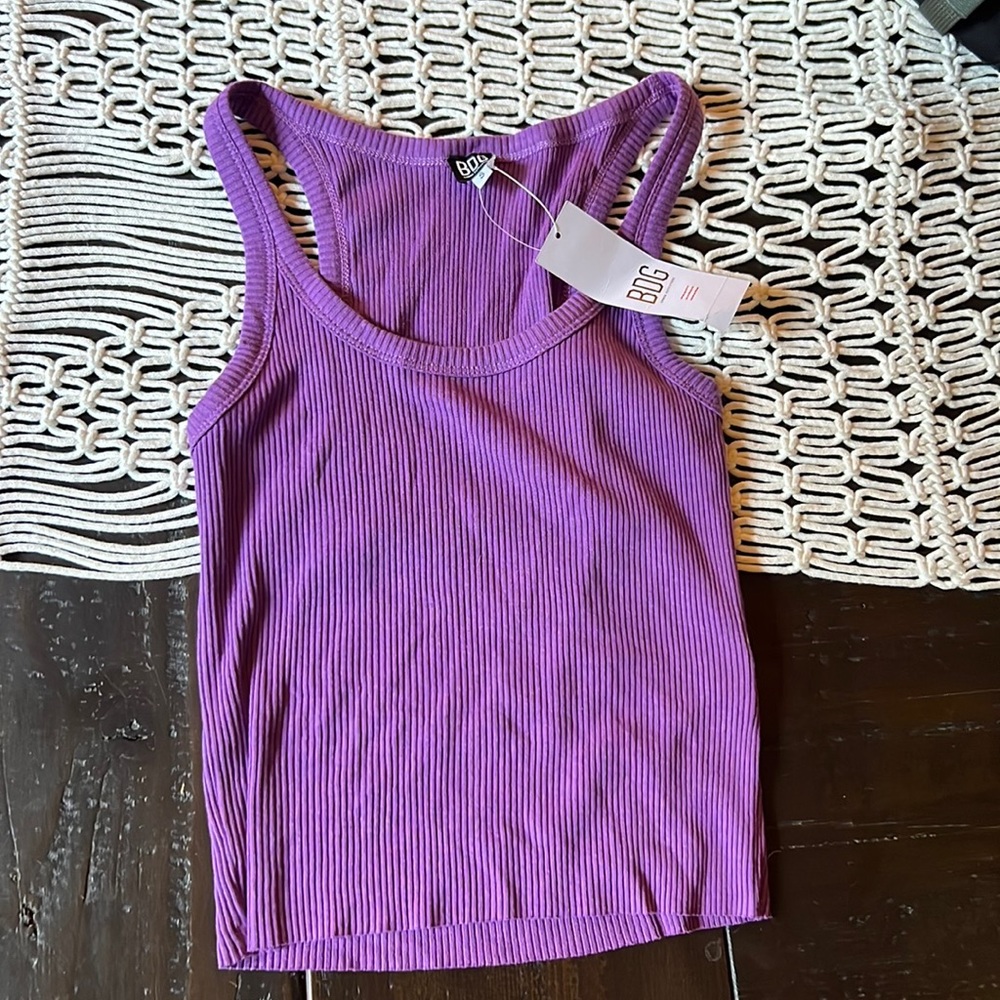 brand new with tags urban outfitters slightly cropped tank top